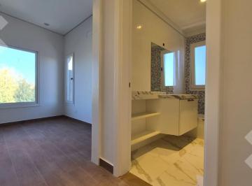 Casa · 315m² · 8 Ambientes · 2 Cocheras · Casa en Venta, a Estrenar/ Nivel Gerencial/ Barrio Cerrado Costa Azul. Neuquén Capital.