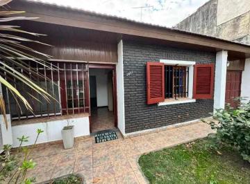 AIG-AIG-74_2 · Casa en Venta en Villa Luzuriaga