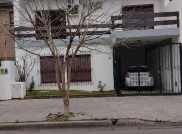 AIG-AIG-113_2 · Casa en Venta en Ramos Mejia Sur