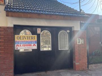 AIG-AIG-146_2 · Casa PH en Alquiler en Ramos Mejia Sur