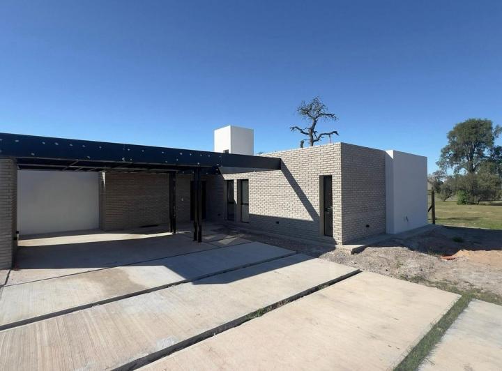 Casa · 207m² · 3 Ambientes