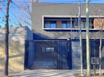 Casa · 100m² · 4 Ambientes · 1 Cochera · Casa Dúplex en Venta en Victoria, San Fernando, G. B. a. Zona Norte