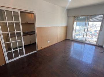 DEF-DEF-2033_2 · Departamento 2 Ambientes. | Balcarce Al 100
