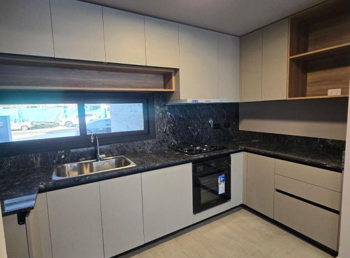Casa · 108m² · 5 Ambientes · 1 Cochera