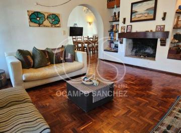 Casa de 6 ambientes, Córdoba · En Venta, Casa en Villa Belgrano, Excelente Ubicación, a 1/2 Cuadra de La Av Recta Martinolli.