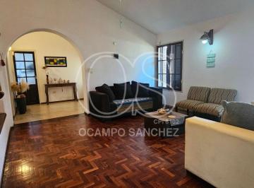 Casa de 6 ambientes, Córdoba · En Venta, Casa en Villa Belgrano, Excelente Ubicación, a 1/2 Cuadra de La Av Recta Martinolli.