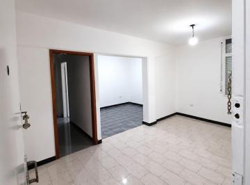 Departamento · 61m² · 3 Ambientes · 1 Cochera · Venta Dpto. 3 Amb Luminoso - Avellaneda