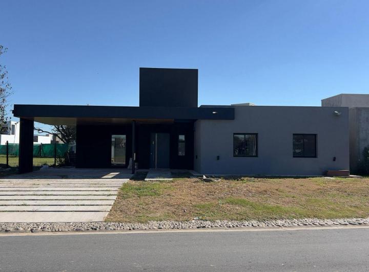 Casa · 198m² · 3 Ambientes