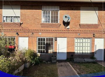 Departamento de 3 ambientes, La Matanza · Duplex de Tres Ambientes en Alquiler en Isidro Casanova