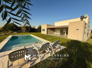 Casa · 200m² · 4 Ambientes · 4 Cocheras · Alquiler en Santa Juana