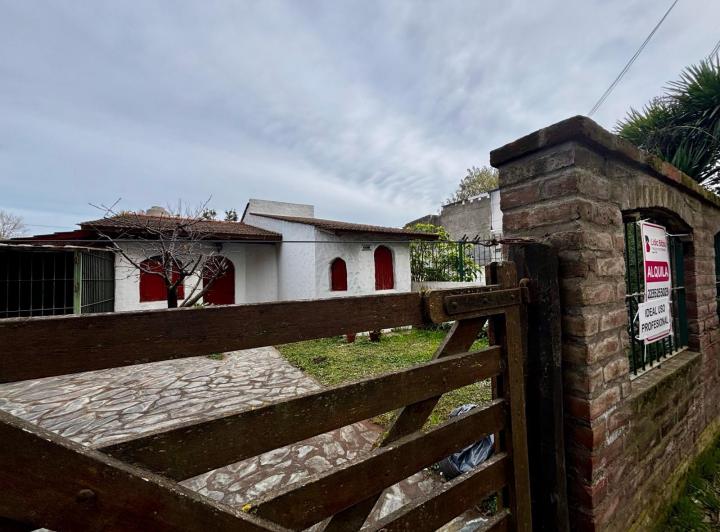 Casa · 108m² · 3 Ambientes · 2 Cocheras