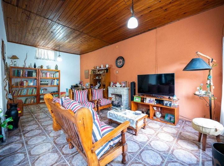Casa en venta en Rosario · 7 ambientes