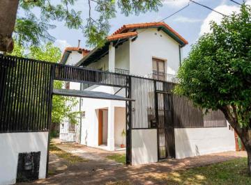 Casa · 138m² · 3 Ambientes · 2 Cocheras · Venta Casa 3 Amb Jardin Don Bosco Quilmes