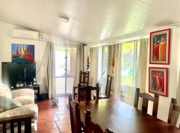 Casa · 145m² · 5 Ambientes · 2 Cocheras · Casa Venta City Bell 3 Dorm. con Pileta