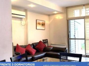 Casa · 104m² · 5 Ambientes · 1 Cochera · Casa 3 Dorm. con Jardín y Parrillero – Cura