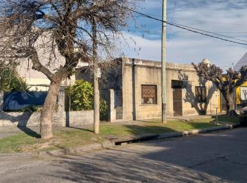 Casa · 65m² · 3 Ambientes · Venta - Casa - El Palomar