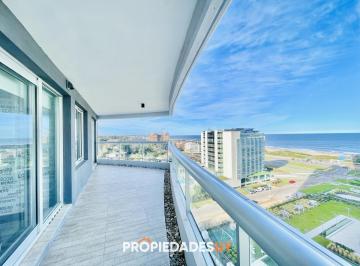 Foto1 · Moderno Apartamento de 3 Dorm. + Dependencia, con Parrillero y Vista Al Mar en Playa Brava