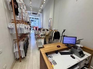 Local comercial · 200m² · Oportunidad Alquiler Local Comercial, Flores