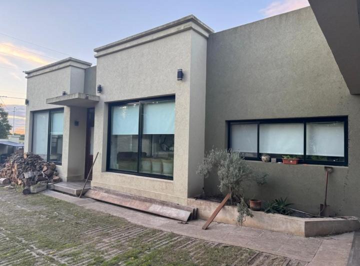 Quinta vacacional · 296m² · 4 Ambientes · 3 Cocheras