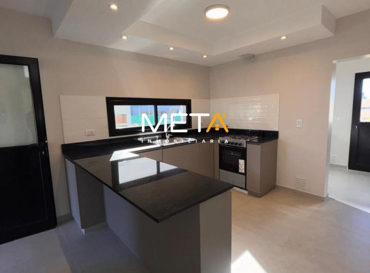 Casa · 209m² · 6 Ambientes · 2 Cocheras