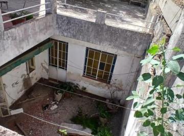 Terreno · 220m² · Lote Sobre La Av, Ideal Edificio (En Flores)