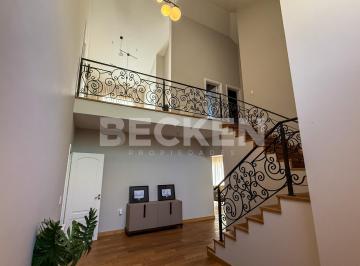 Casa · 493m² · 5 Ambientes · 2 Cocheras · Casa en Lomas de La Carolina