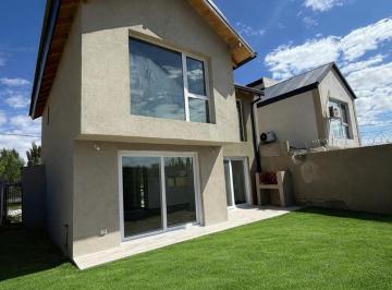 PH · 115m² · 4 Ambientes · 1 Cochera · PH de 3 Dorm. - Apto Crédito