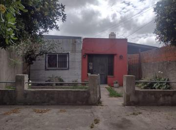 Casa · 80m² · 2 Ambientes · Casa Mixta en Venta en Ensenada Frente Al Rio