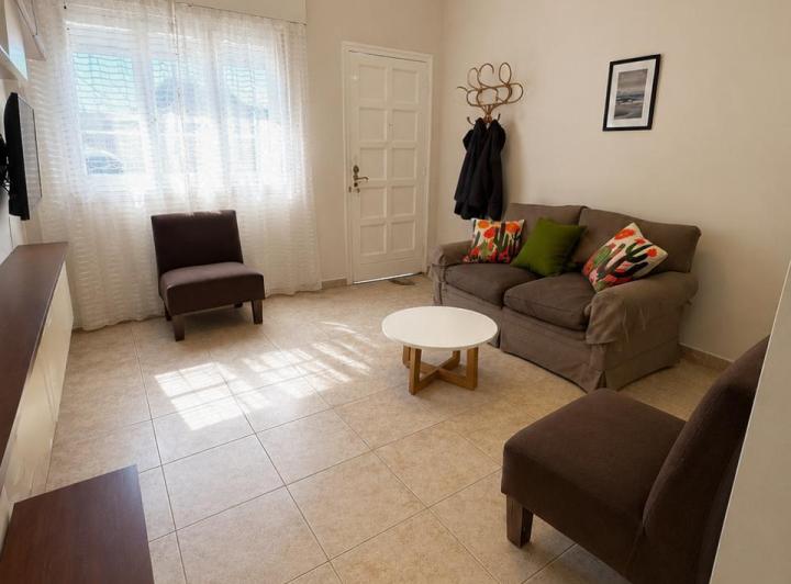 Casa · 176m² · 7 Ambientes · 1 Cochera