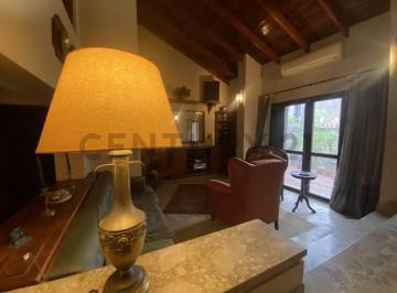 Casa · 159m² · 4 Dormitorios · 2 Cocheras · Casa en Venta en Gonnet