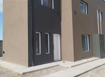 Casa · 96m² · 4 Ambientes · 1 Cochera · Dúplex a Estrenar en Plottier