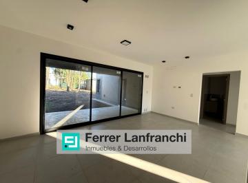 Casa · 400m² · 5 Ambientes · 1 Cochera · Casa en Venta en Villa Catalina