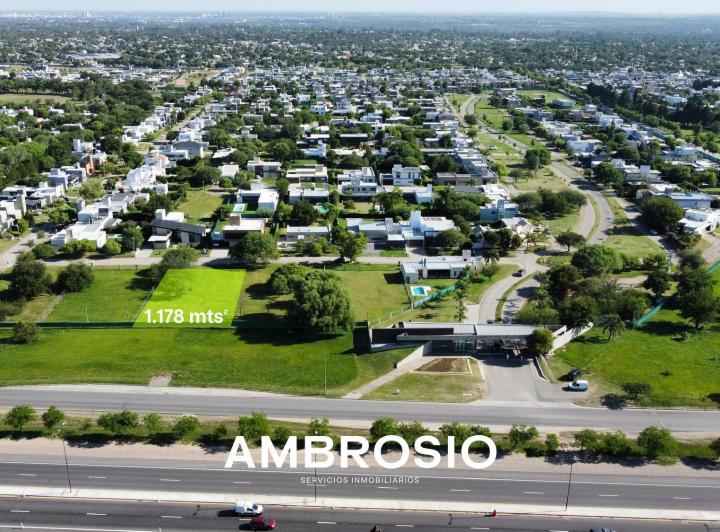 Terreno · 1178m²