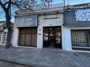 Local comercial · 610m² · Venta: Local Comercial de 610 m² con Posibilidad de Construir Hasta 1700 m² en Pb y 3 Pisos. Abasto.