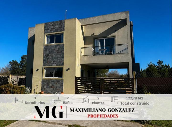 Casa · 80m² · 4 Ambientes · 2 Cocheras