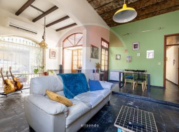 Casa · 177m² · 5 Ambientes · 1 Cochera · Casa en Venta 2 o 3 Dorm. Pocitos con Garage
