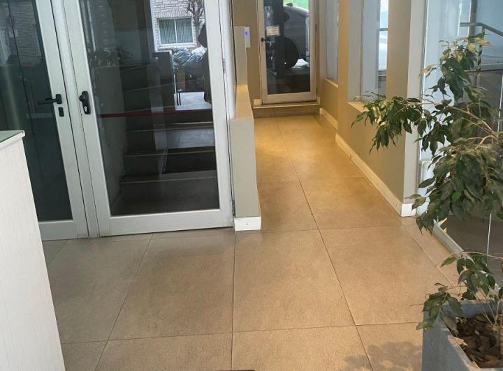 Oficina comercial · 80m² · 3 Ambientes · 1 Cochera