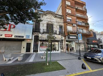 Local comercial · 373m² · Local en Plena Av Rocca, Campana. Excelente Oportunidad de Inversión. Terreno de 373 m²