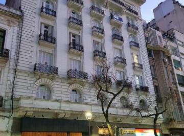 Oficina comercial · 234m² · 11 Ambientes · Av Rivadavia 2358 3° Der
