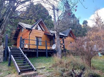 Casa · 3023m² · 8 Ambientes · 2 Cocheras · Casa en San Carlos de Bariloche