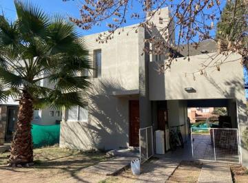 Casa de 4 ambientes, La Calera · Hermosa Casa en Alquiler - La Estanzuela