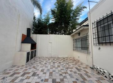 PH · 66m² · 3 Ambientes · 1 Cochera · Alquiler PH 3 Amb C Patio y Parrilla en El Bajo Si