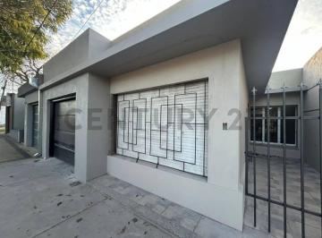 Casa · 110m² · 3 Ambientes · 1 Cochera · Casa a Estrenar de 2 Dorm., Cochera y Patio - Venado Tuerto