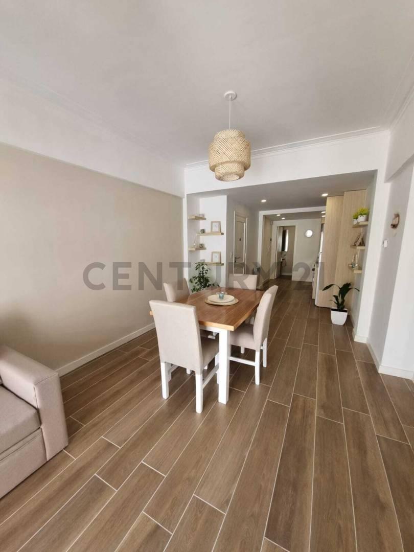 Venta 3 Ambientes Totalmente Reciclado y Amoblado a Estrenar – Moreno 2269