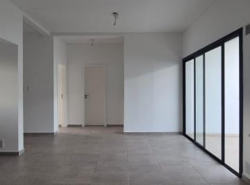 Casa · 88m² · 4 Ambientes · 1 Cochera · Excelente Duplex de 2 Dor en B° San Ignacio!