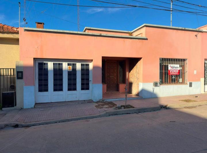Casa · 166m² · 5 Ambientes · 1 Cochera