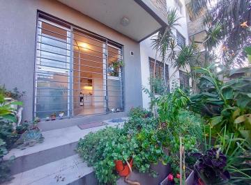 Departamento · 51m² · 2 Ambientes · 1 Cochera · Venta Departamento Pb con Cochera Bernal Barrio Parque