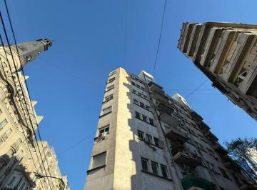 Departamento · 56m² · 3 Ambientes · Departamento en Venta de 3 Ambientes en Centro con Balcón