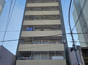 Departamento de 2 ambientes, Lanús · ¡Semipiso M/b/estado con Amplio Balcon - Terraza Propio en Alquiler en Lanus Este!