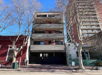 Departamento · 37m² · 2 Ambientes · 1 Cochera · Departamento 2 Amb con Cochera Cubierta en Alquiler